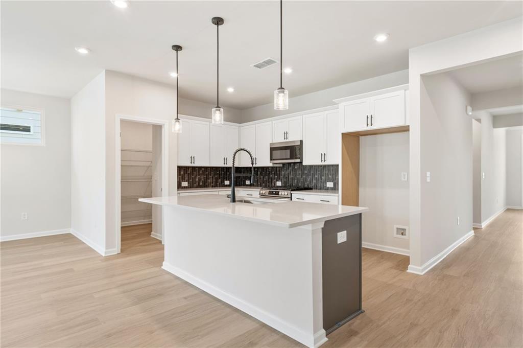 3565 Arrow Root Circle Property Photo 2