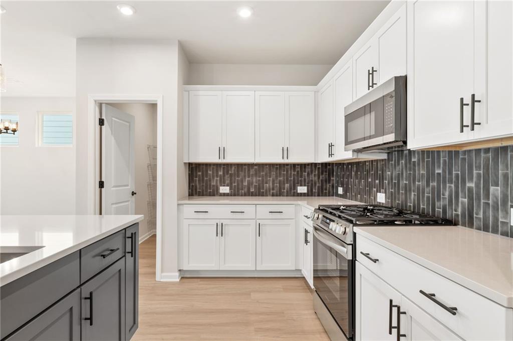 3565 Arrow Root Circle Property Photo 8