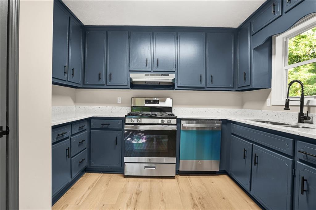 4553 Mars Court Nw Property Photo 12