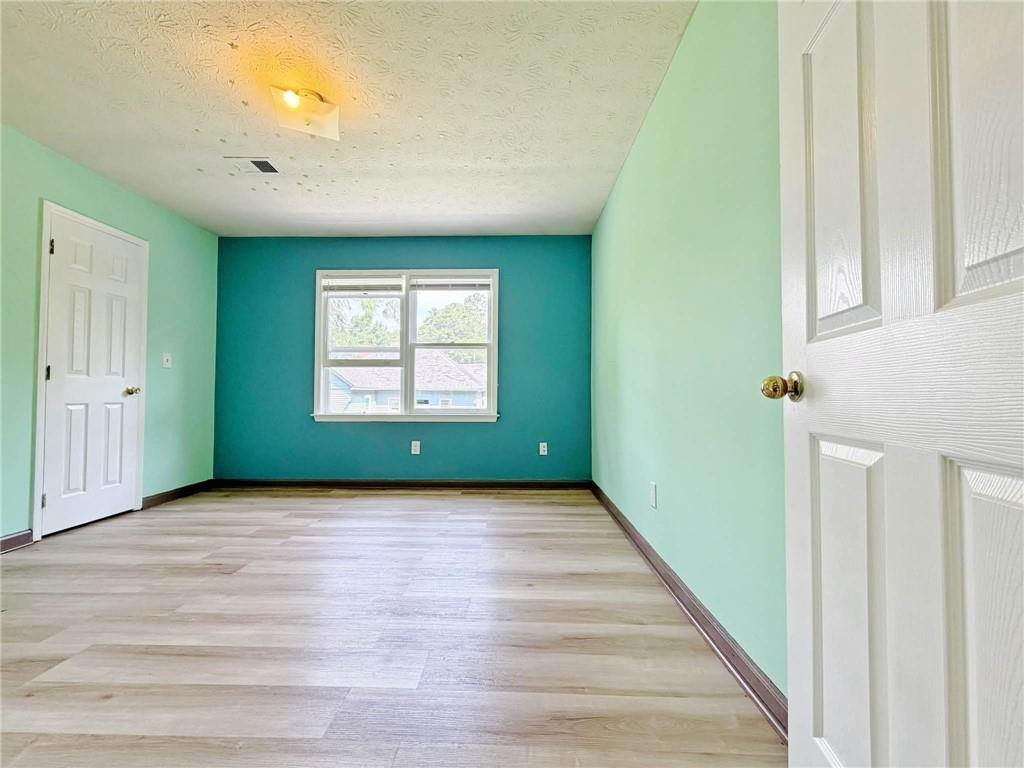 935 Six Oaks Circle Unit B Property Photo 22