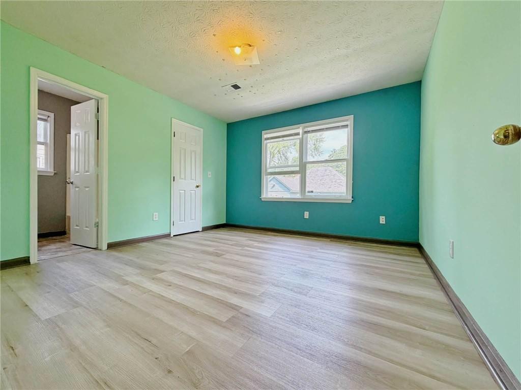935 Six Oaks Circle Unit B Property Photo 23