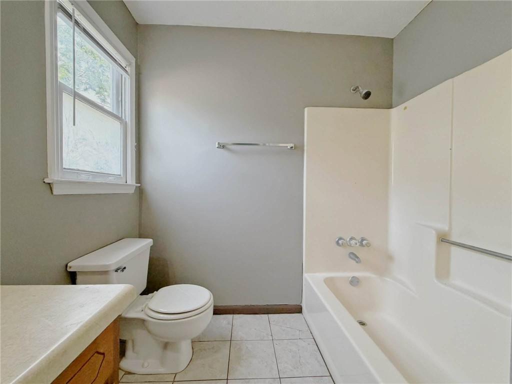 935 Six Oaks Circle Unit B Property Photo 34