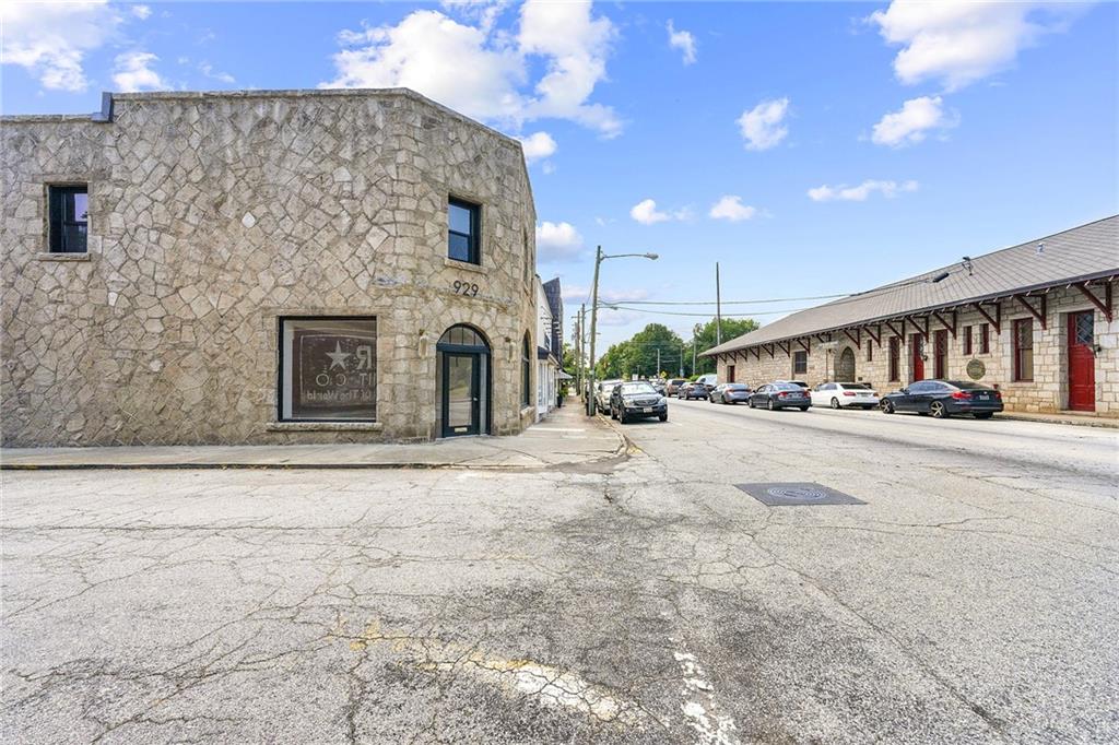 929 Main Street Property Photo 2