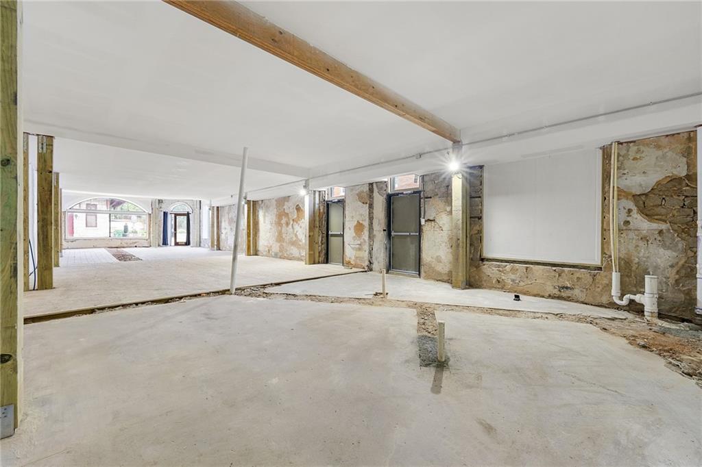 929 Main Street Property Photo 7