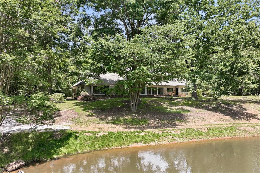 3735 Smithtown Road Property Photo 5