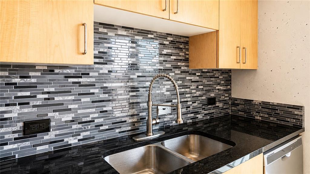 361 17th Street Nw Unit 1309 Property Photo 28