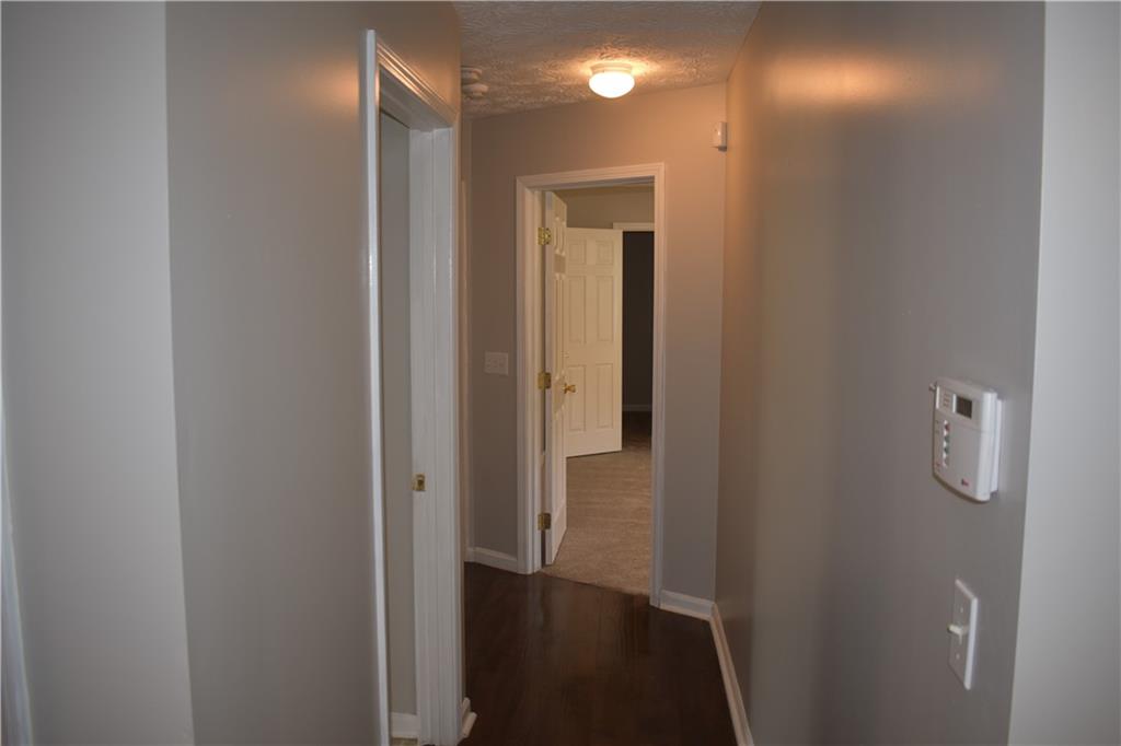 904 Meadow Walk Drive Property Photo 18