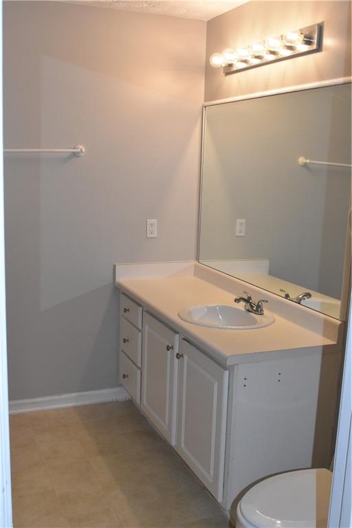904 Meadow Walk Drive Property Photo 22
