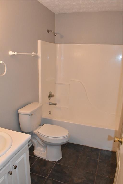 904 Meadow Walk Drive Property Photo 30