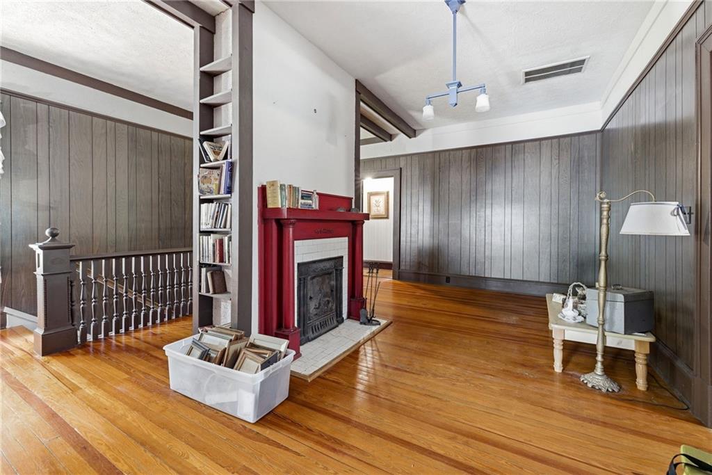 121 W Candler Street Property Photo 25
