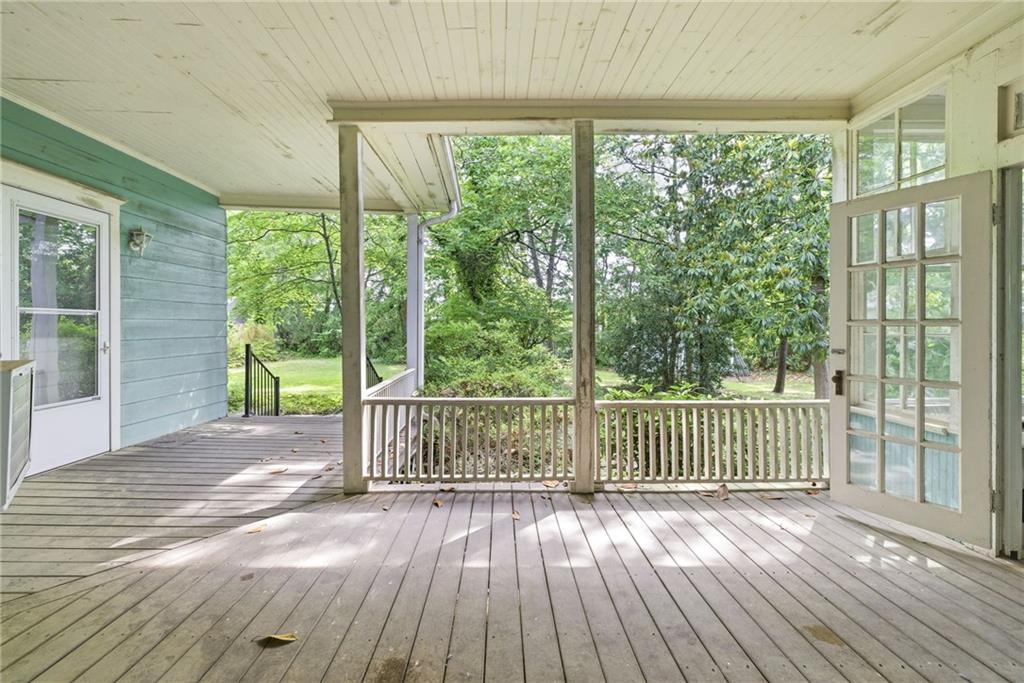 121 W Candler Street Property Photo 40