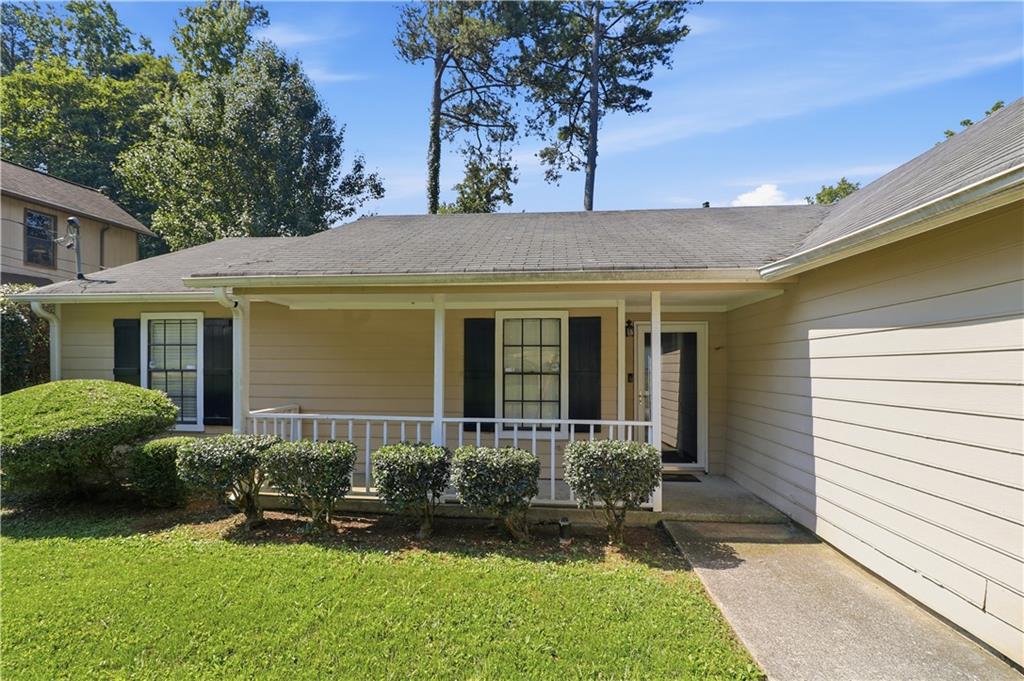 5288 Biffle Downs Road Property Photo 2