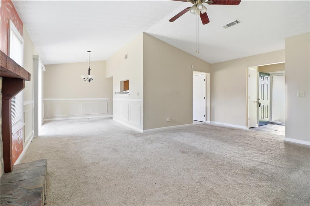 5288 Biffle Downs Road Property Photo 5