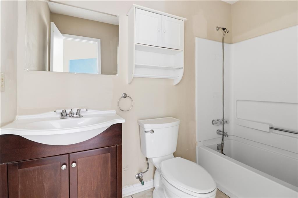 5288 Biffle Downs Road Property Photo 13