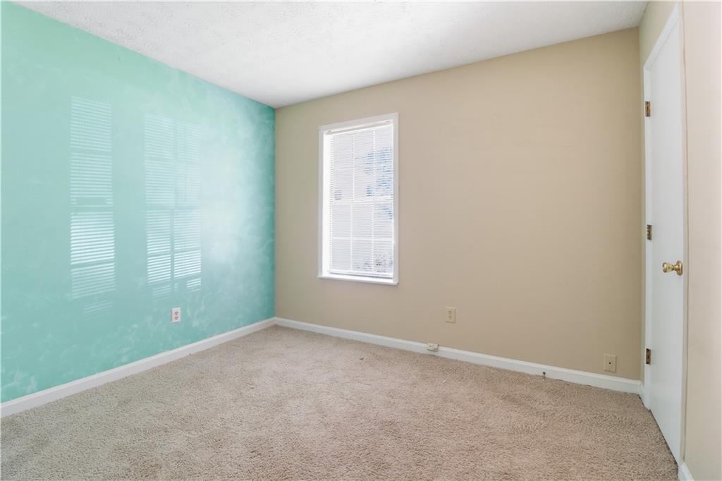 5288 Biffle Downs Road Property Photo 15