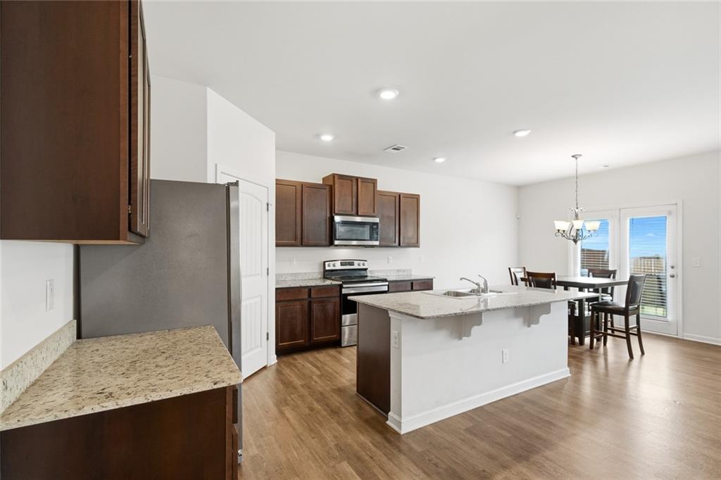 7789365 Property Photo 5