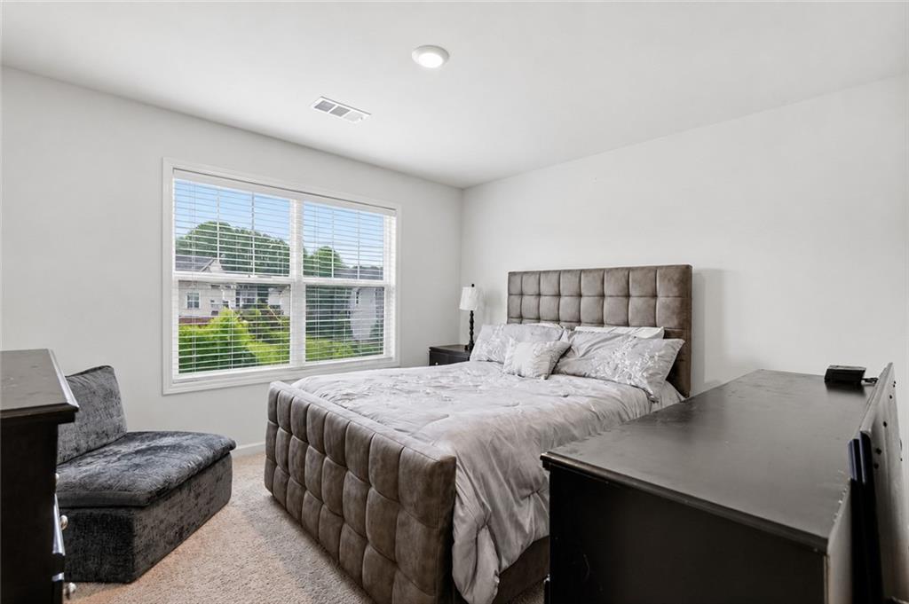7789365 Property Photo 18