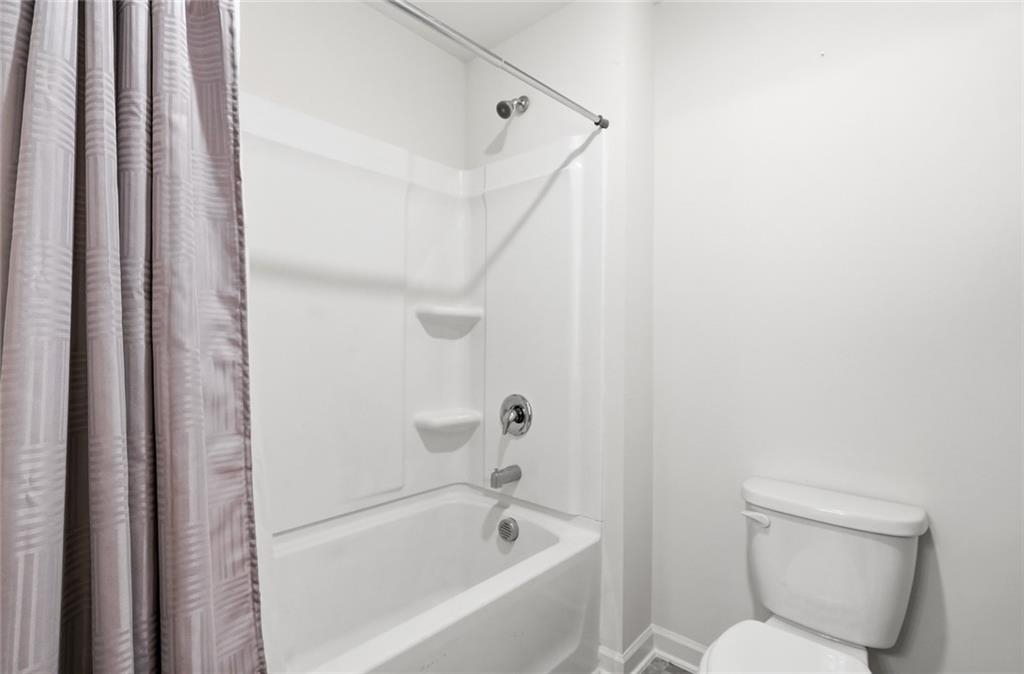 7789365 Property Photo 23