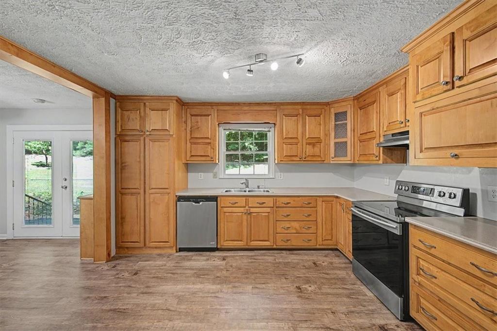 403 S Sequoyah Circle Ne Property Photo 14