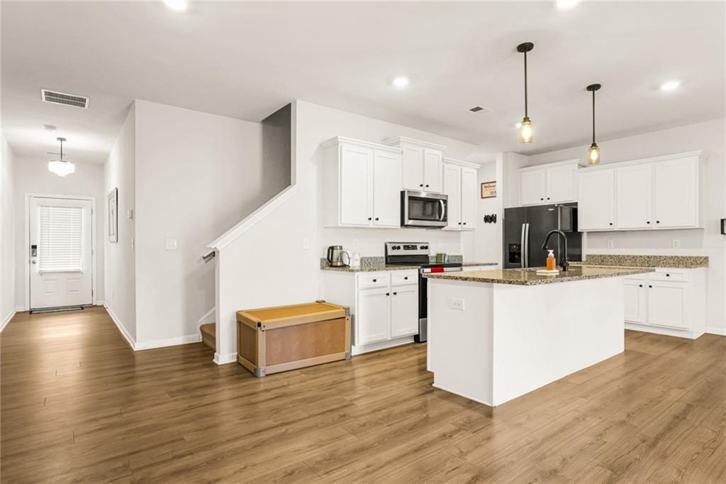 4514 Fillmore Trail Sw Property Photo 4