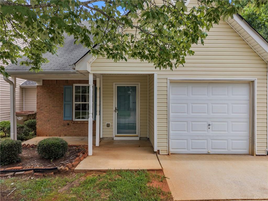 167 London Drive Property Photo 1