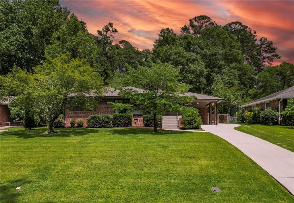 1355 Amanda Circle Property Photo 1