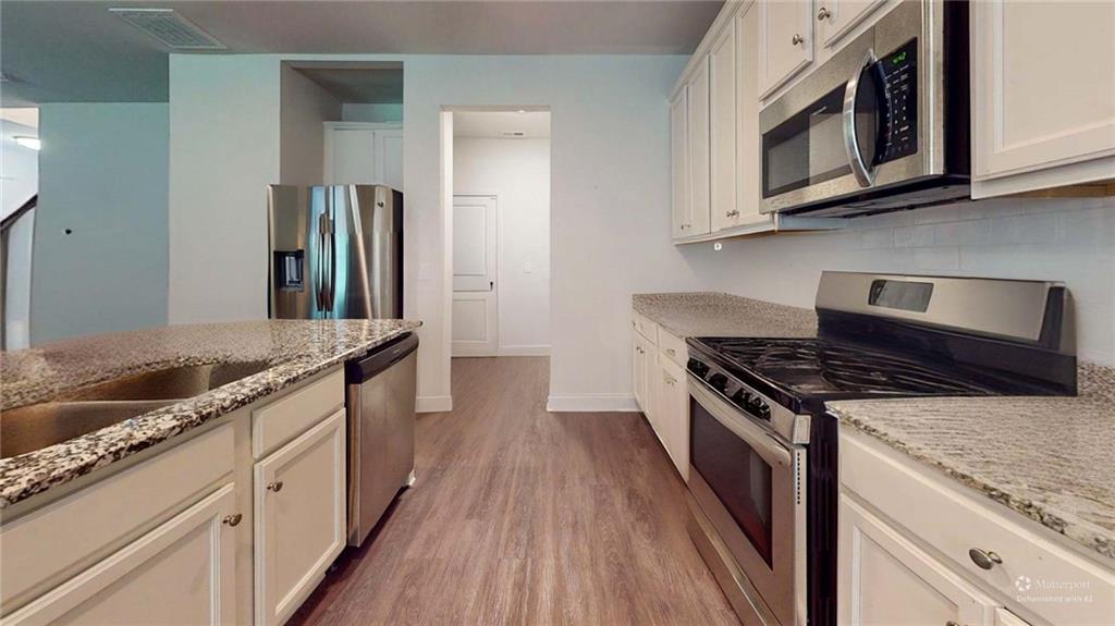 10 Castlemoor Loop Property Photo 16