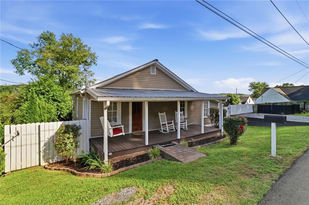 206 Kell Street Property Photo 1
