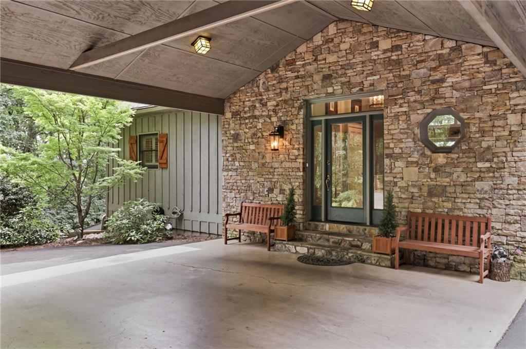 52 Swallow Point Property Photo 7