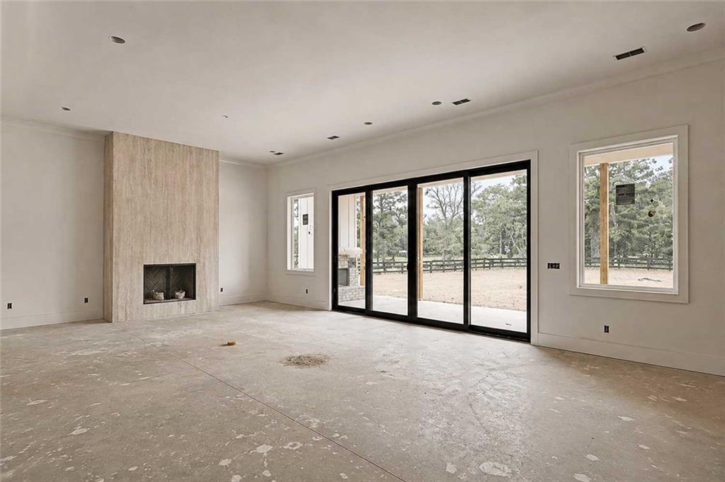 632 Arnold Mill Road Property Photo 4