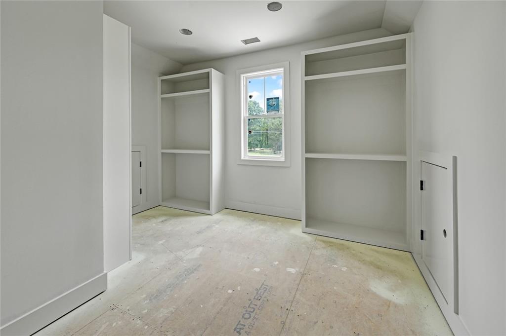 632 Arnold Mill Road Property Photo 23