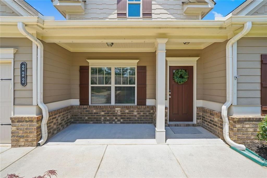 222 Woodford Drive Property Photo 6
