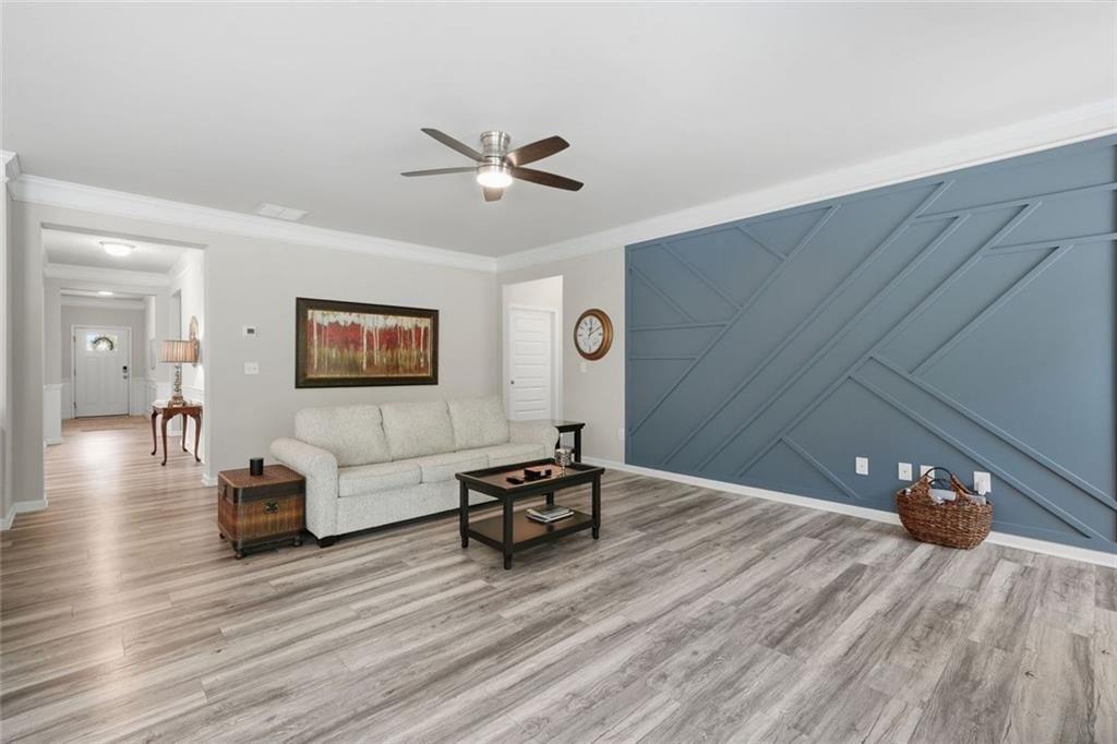 222 Woodford Drive Property Photo 12