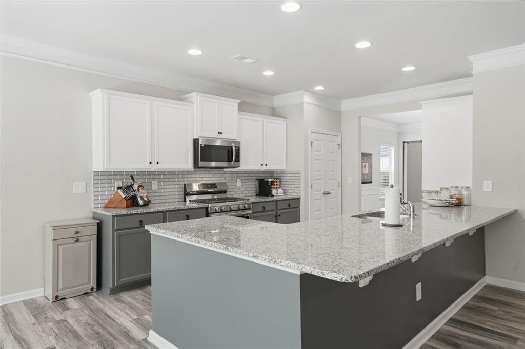 222 Woodford Drive Property Photo 21