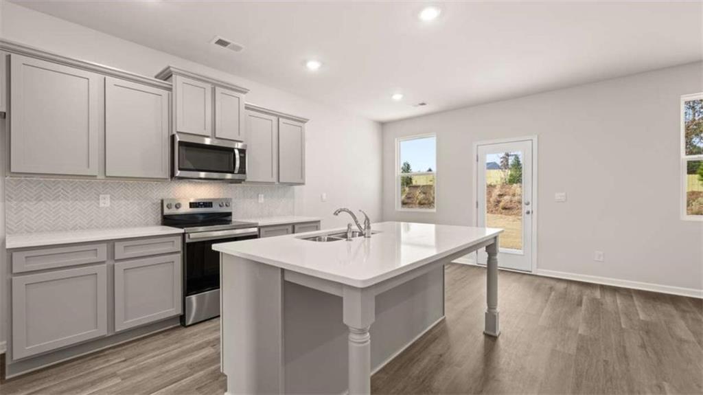 200 Bristol Boulevard Property Photo 6