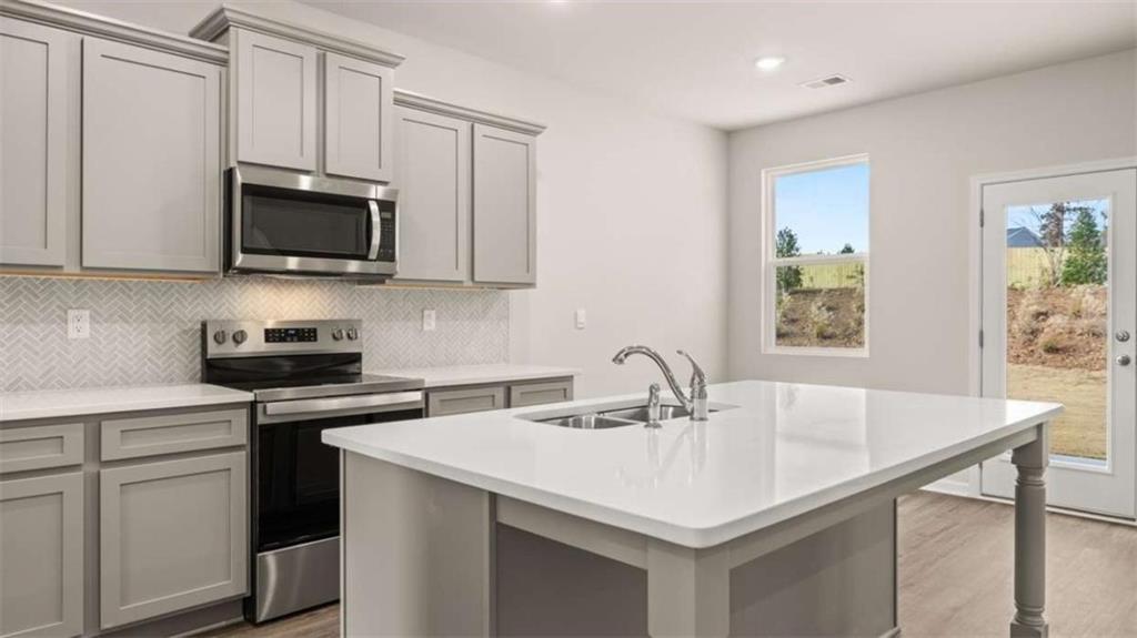 200 Bristol Boulevard Property Photo 8