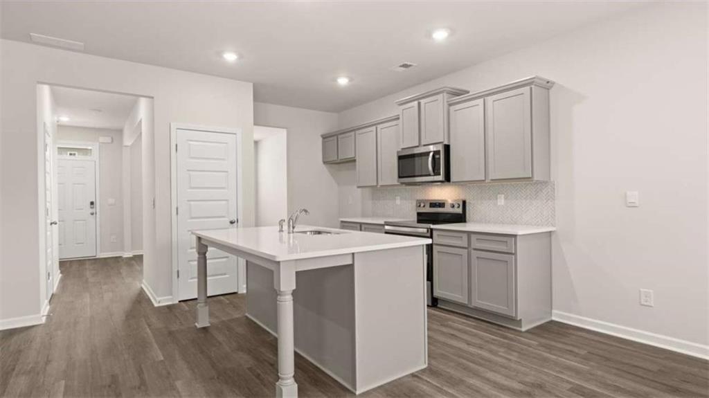 200 Bristol Boulevard Property Photo 9