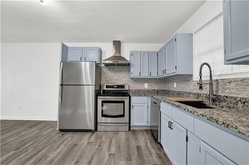 15 Brighton Court Property Photo 6
