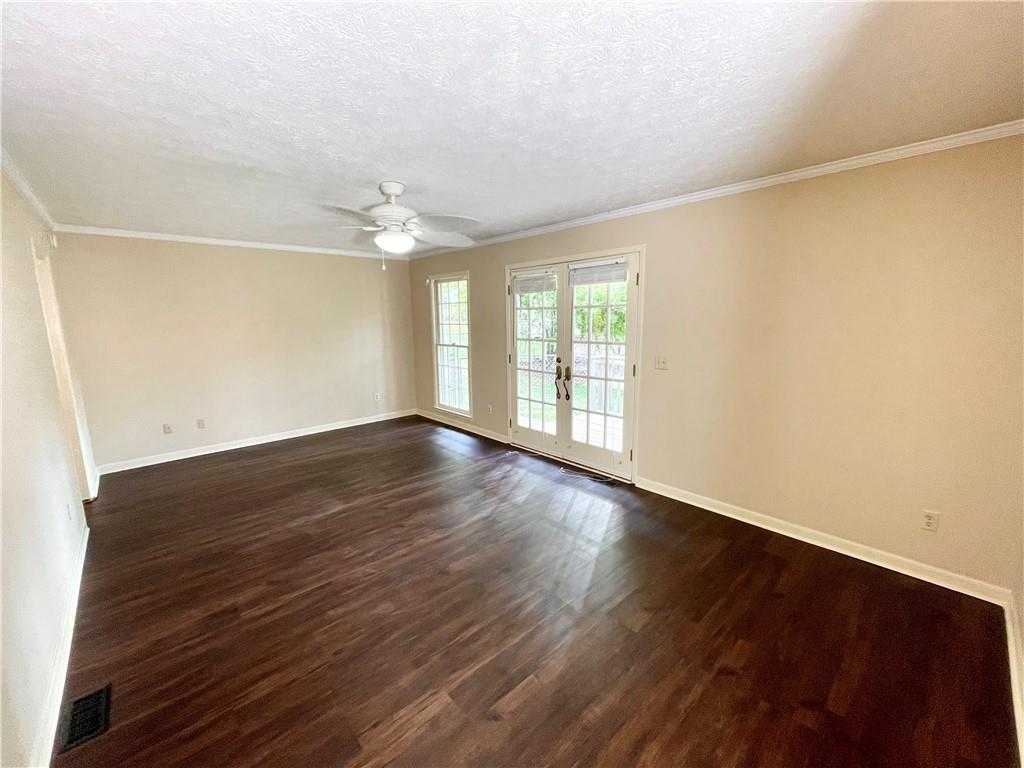 226 Pine Forest Drive Property Photo 6