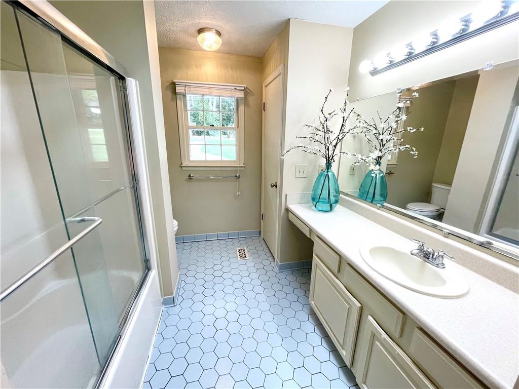 226 Pine Forest Drive Property Photo 8