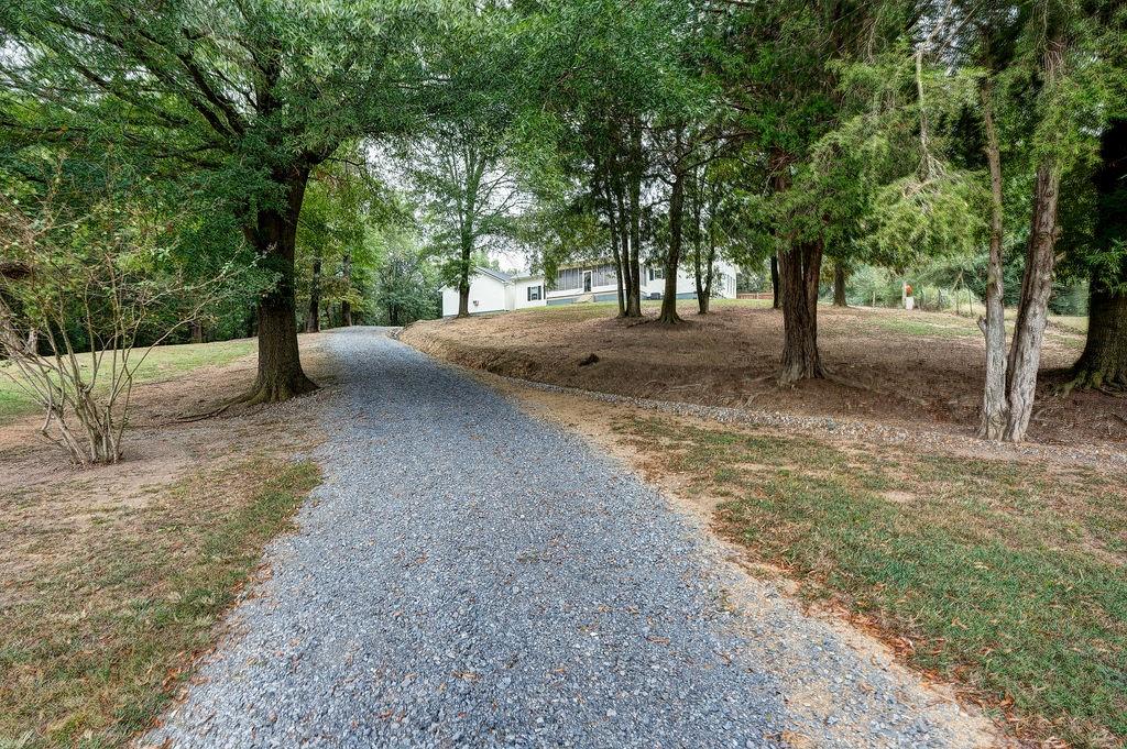 960 Mcentyre Loop Se Property Photo 3