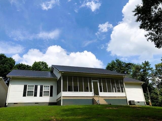 960 Mcentyre Loop Se Property Photo 4