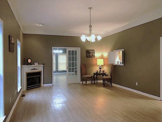 960 Mcentyre Loop Se Property Photo 9