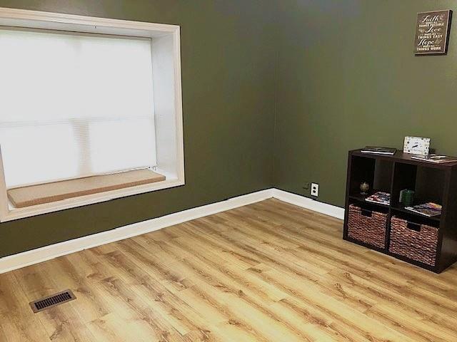 960 Mcentyre Loop Se Property Photo 33