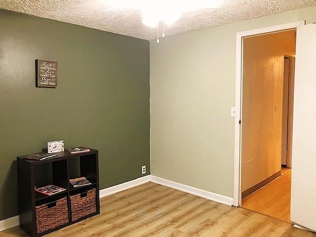 960 Mcentyre Loop Se Property Photo 36
