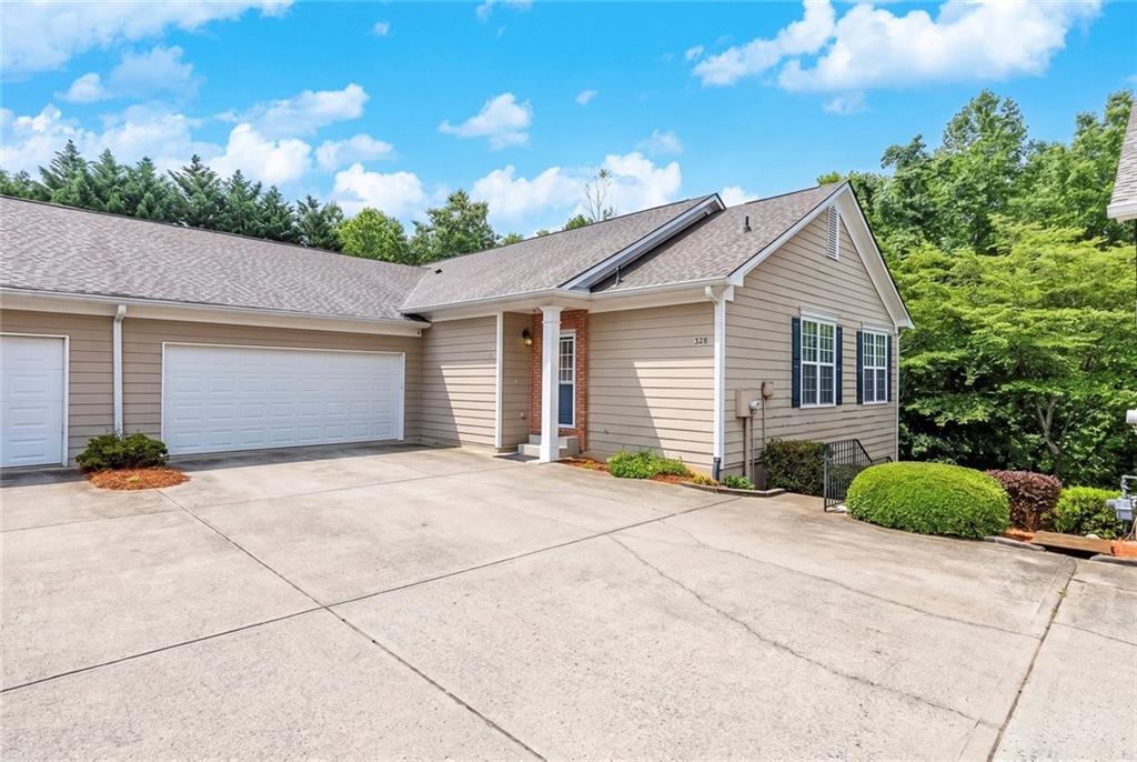 326 Camry Circle Property Photo 1