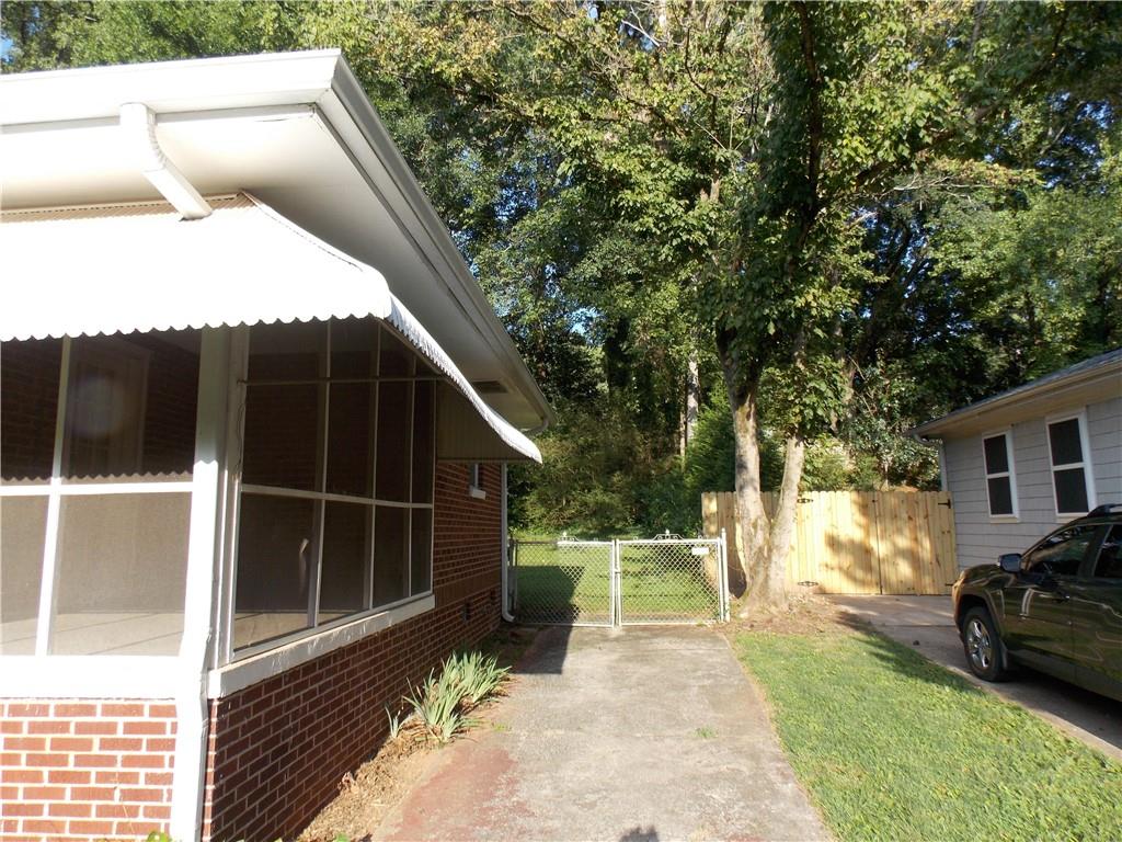 938 Gresham Avenue Se Property Photo 8