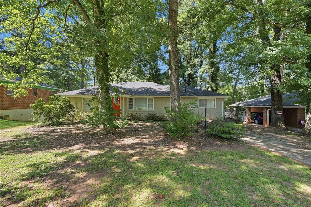 1923 Rosewood Road Property Photo 1