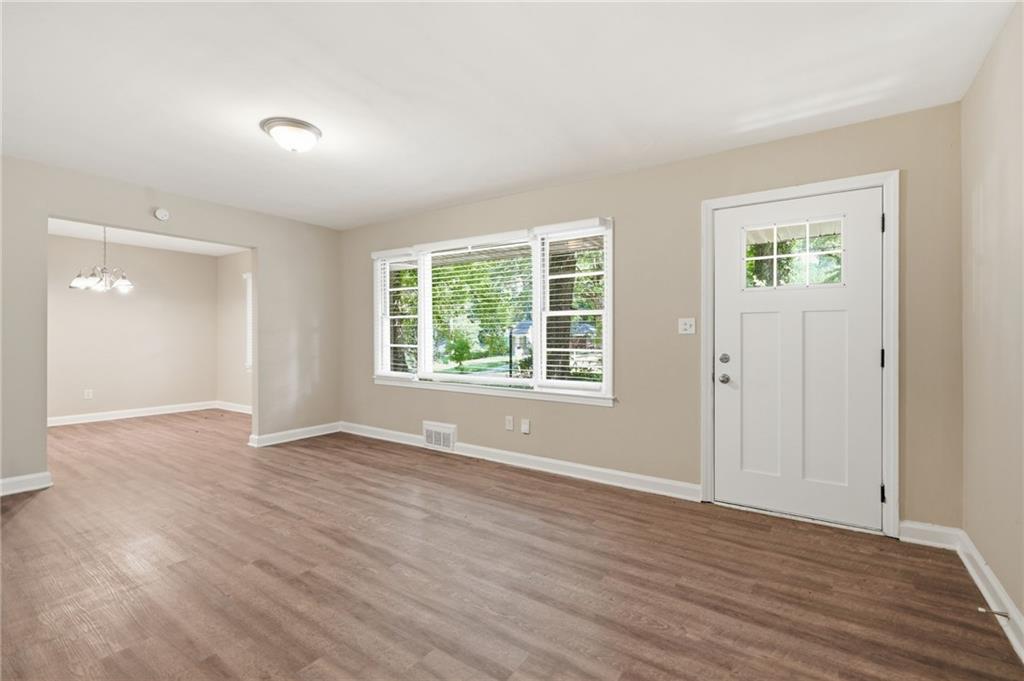 1923 Rosewood Road Property Photo 9