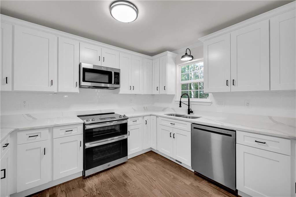 2941 Lake Hollow Road Property Photo 14